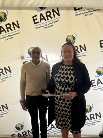 EARN graduation ceremony, photo 1