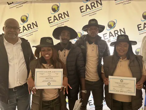 EARN graduation ceremony, photo 78